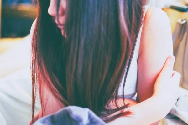 ストレスが原因で太ってしまった女性のイメージ