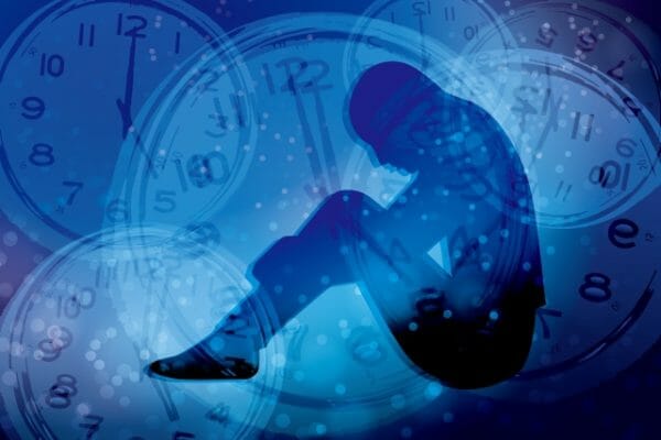 ストレスのせいで生理不順に悩む人のイメージ