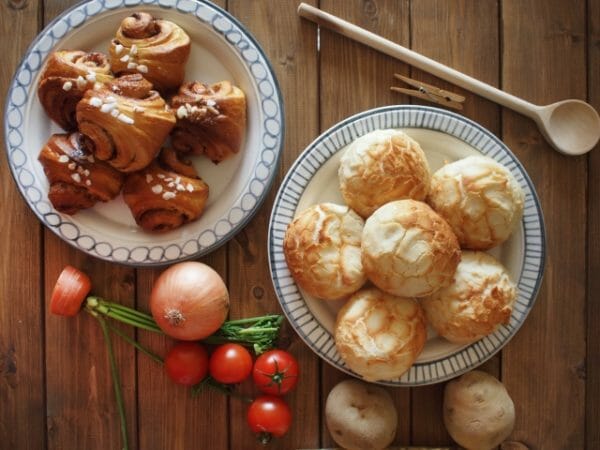 血糖値を上げる小麦のイメージとしてパンの画像