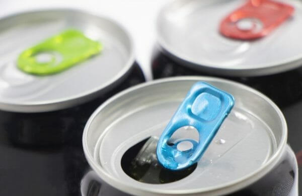 毎日飲んでしまうと副作用が起こってしまうエナジードリンクの画像