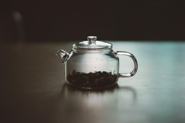 緑茶に含まれる成分であるタンニンのイメージ