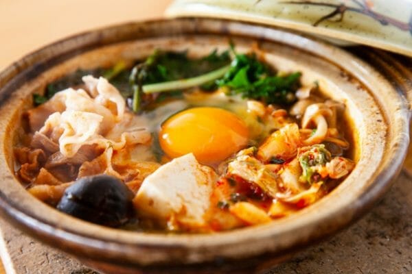 冬に食べたくなるキムチ鍋のイメージ