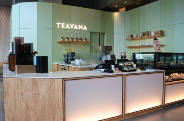 グランフロント大阪にオープンするスターバックスティー＆カフェの店内のイメージ